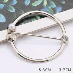SILVER TONE METAL PEARL KNOT CLASP SCARF RING_CWMM2151