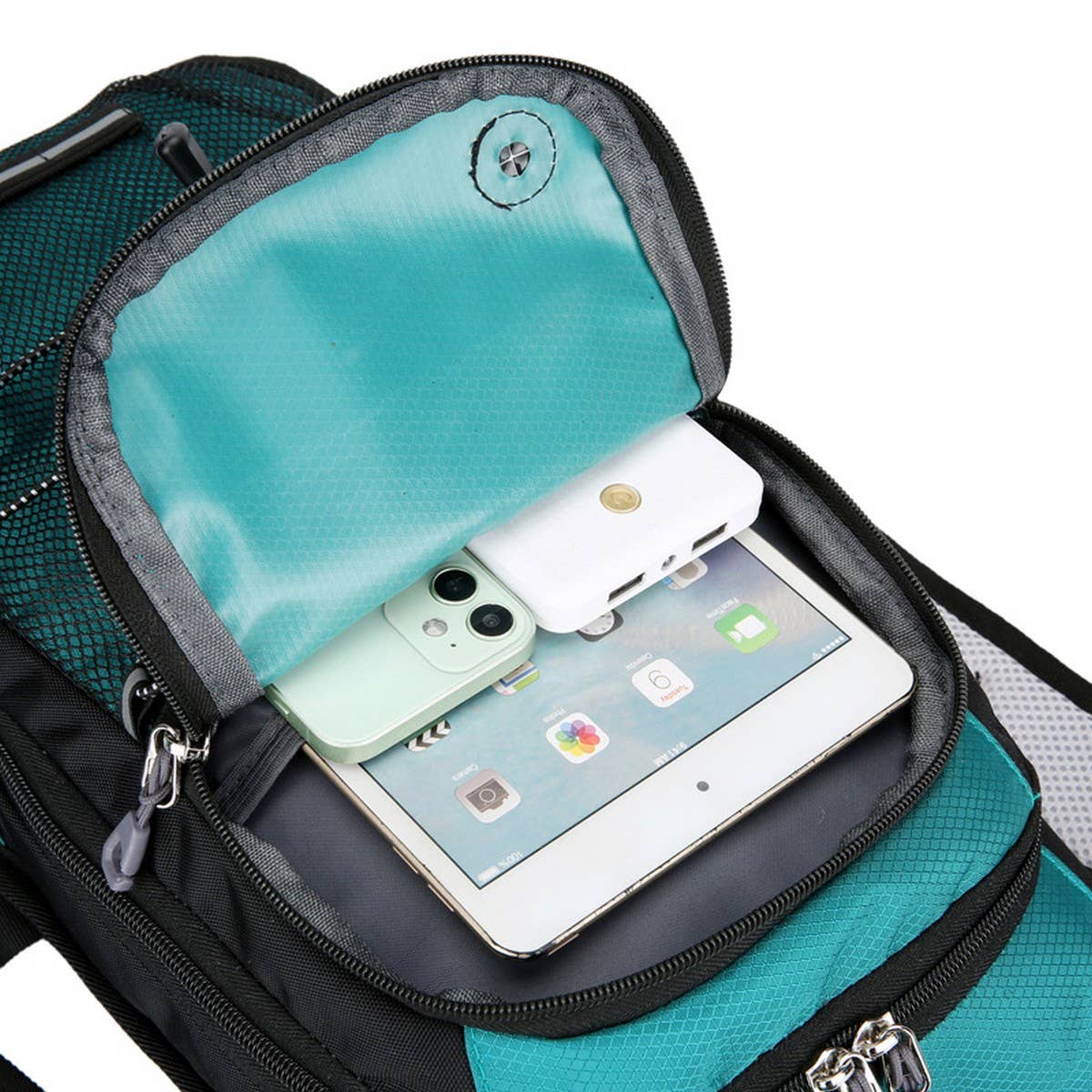 OUTDOOR SPORTS BACKPACK WITH WATER BLADDER_CWAB5412