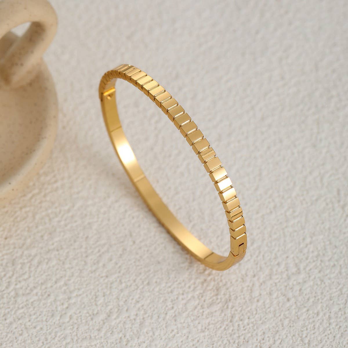 18K GOLD PLATED DIAMOND BRACELET GOLD RETROSTACKING_CWMM3724