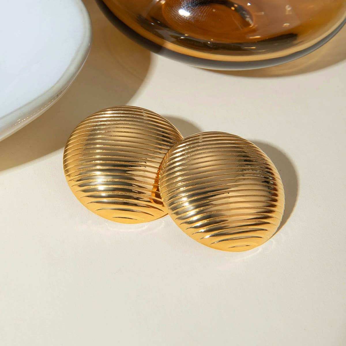 LIGHT LUXURY HORIZONTAL STRIPED ROUND EARRINGS_CWAJE1896
