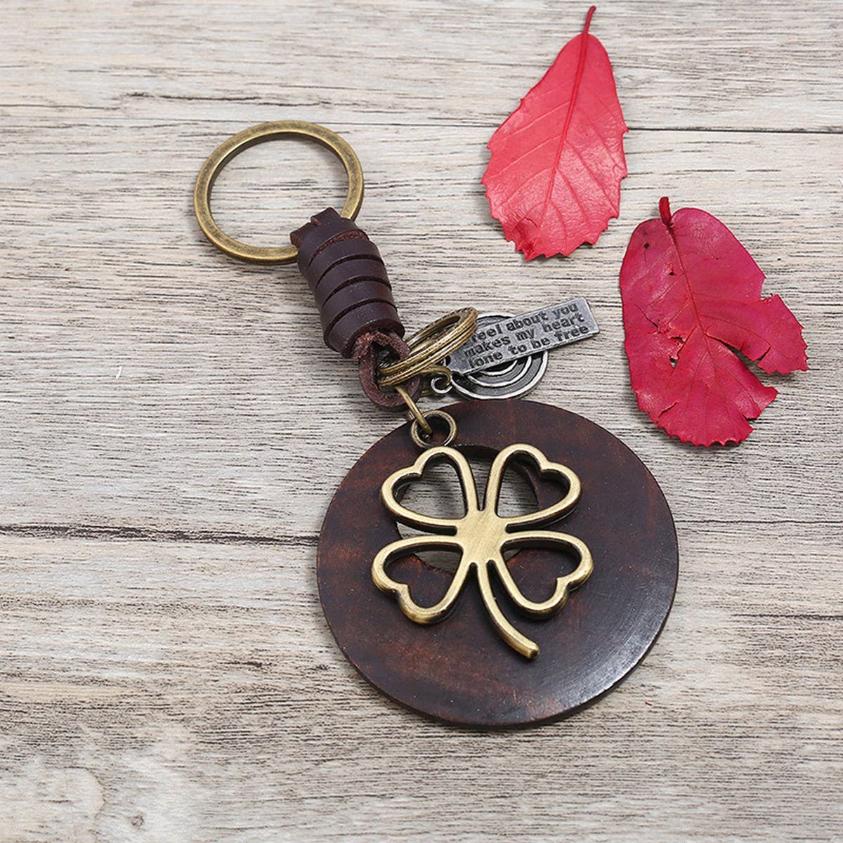 CREATIVE LOVE GRASS WOVEN LEATHER KEYCHAIN_CWMM4713