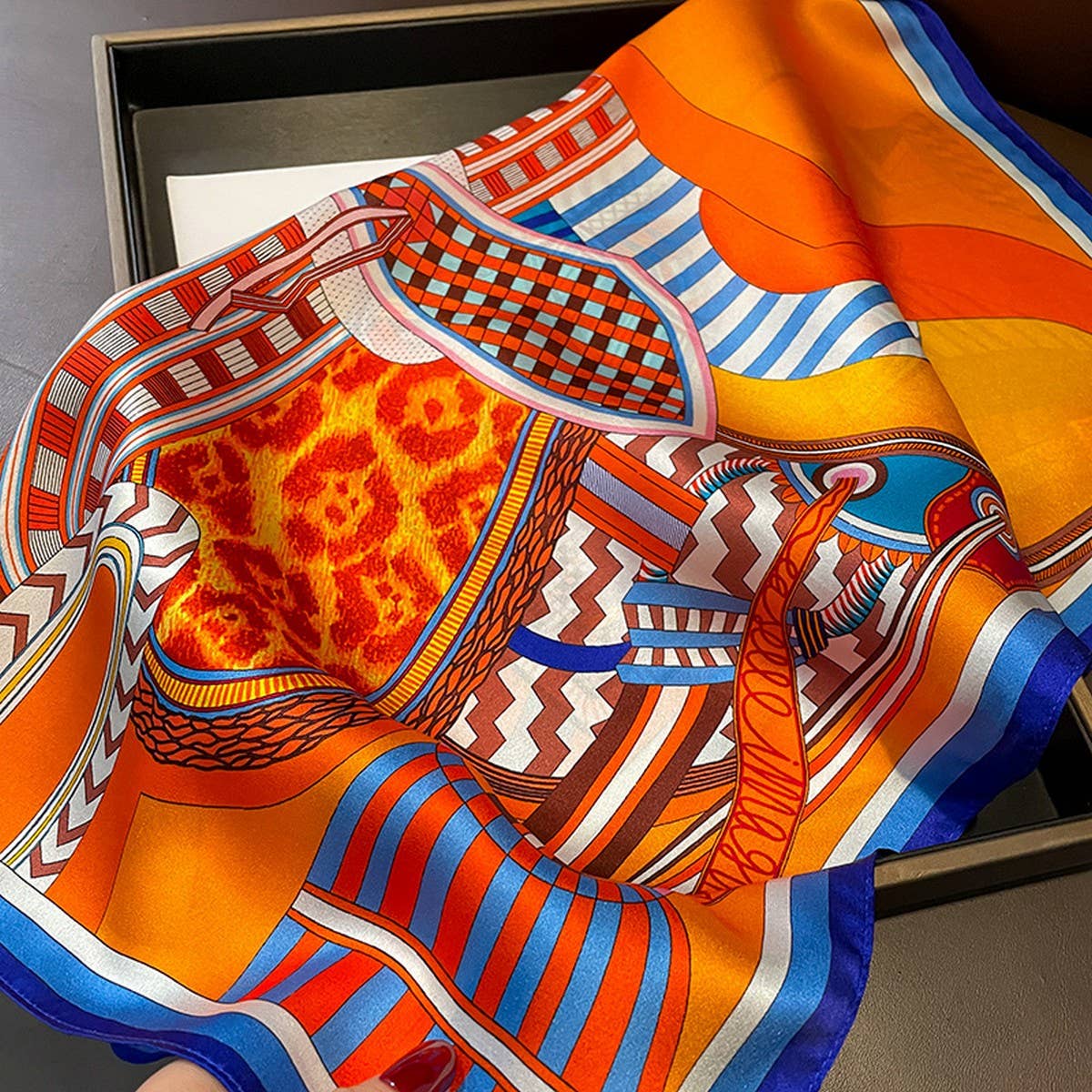 53Cm Vintage Print Silk Blend Scarf For Women_Cwasc03143