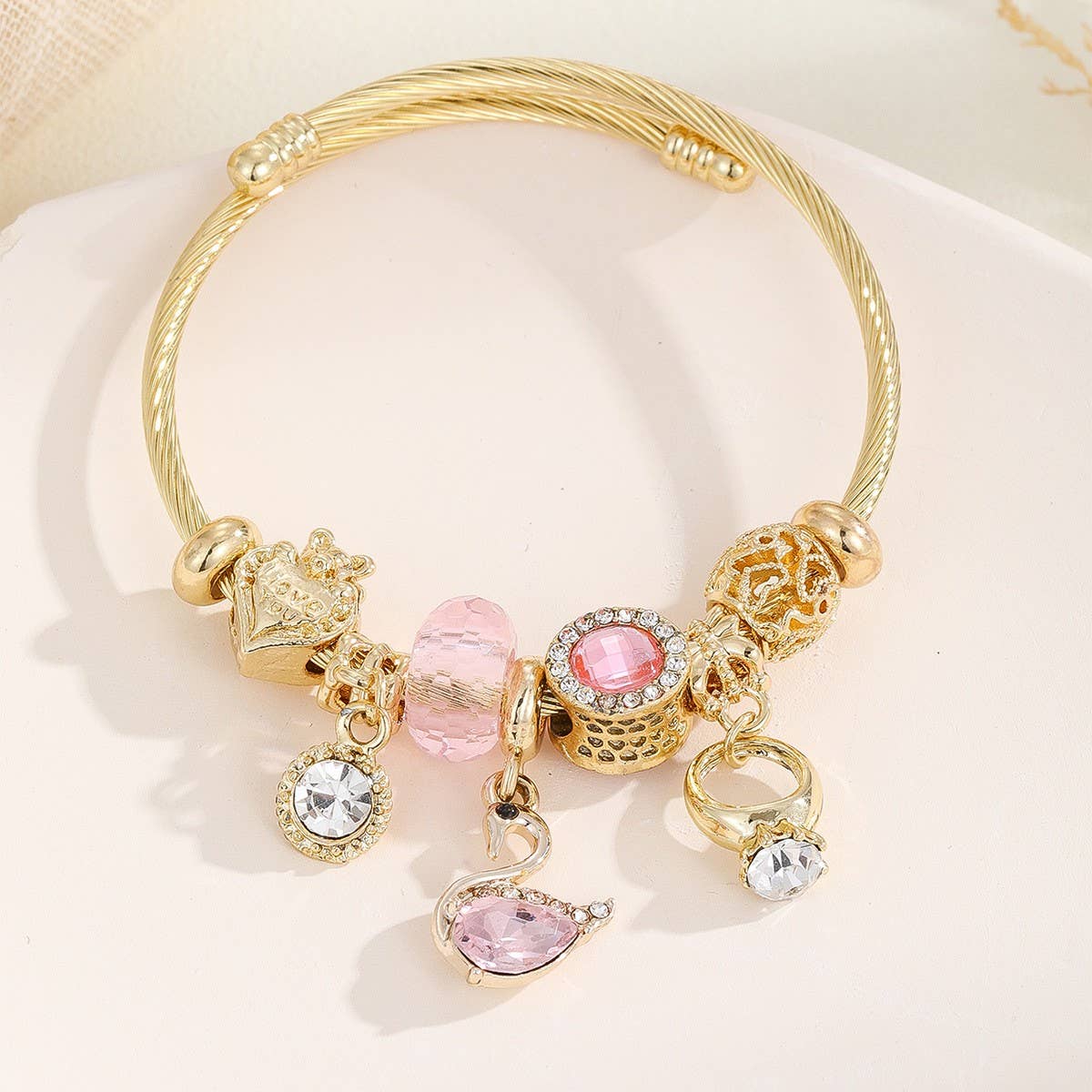 Trendy Stainless Steel Bracelet With Heart Charm_Cwmm8480