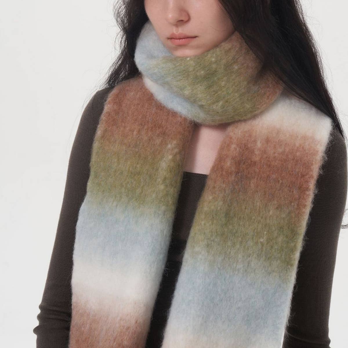 GRADIENT WOOL SCARF FOR WOMEN LUXURY WINTER WARMTH_CWASC0328