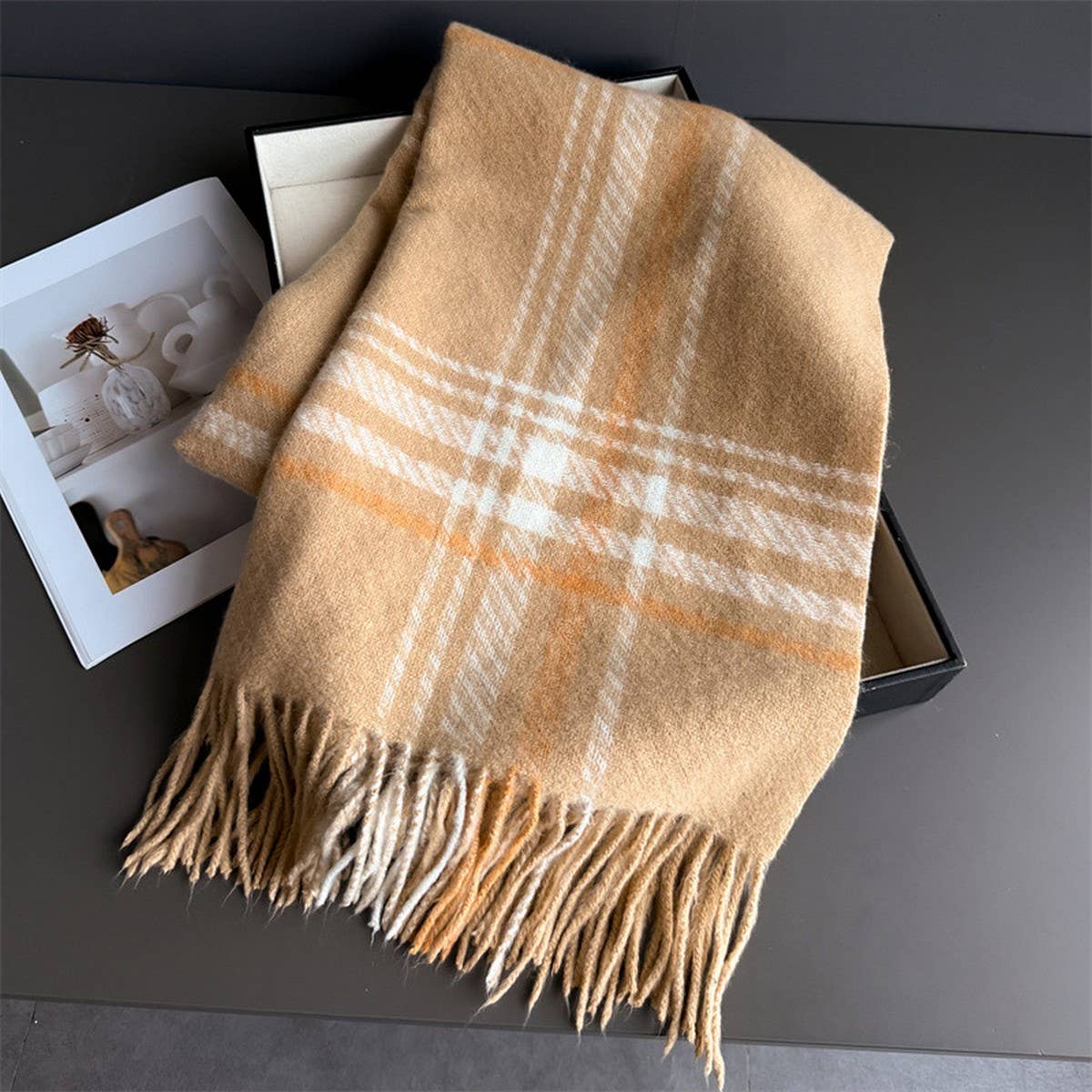 Minimal Plaid Soft Cashmere Feel Winter Scarf_Cwasc03246