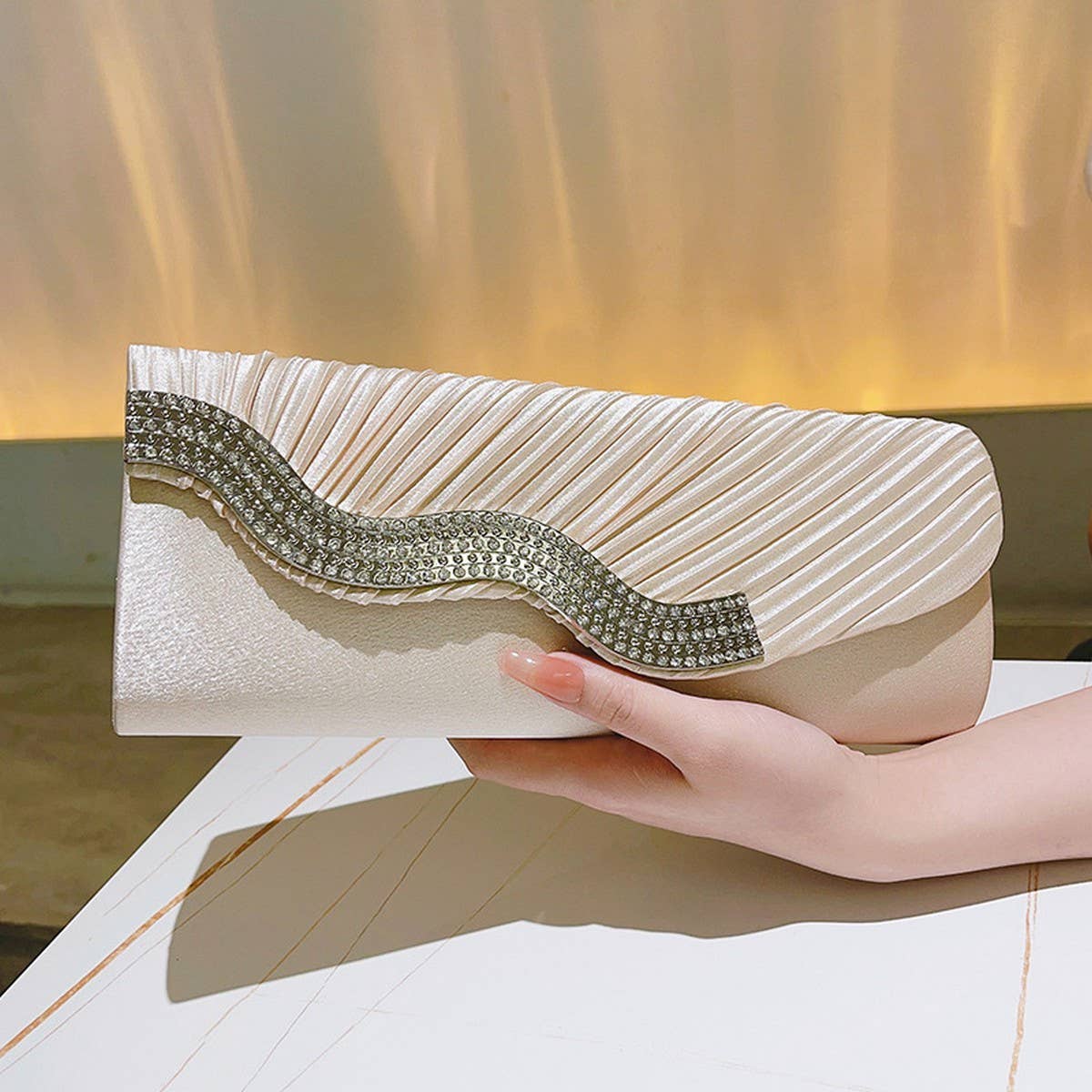 FASHIONABLE AND VERSATILE CLUTCH BAG_CWAB2519