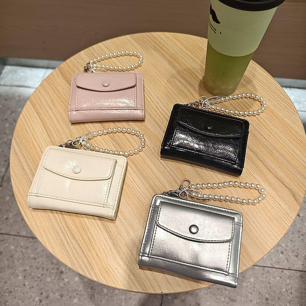Minimal Crackle Bow Pearl Zip Bifold Wallet_Cwab06202