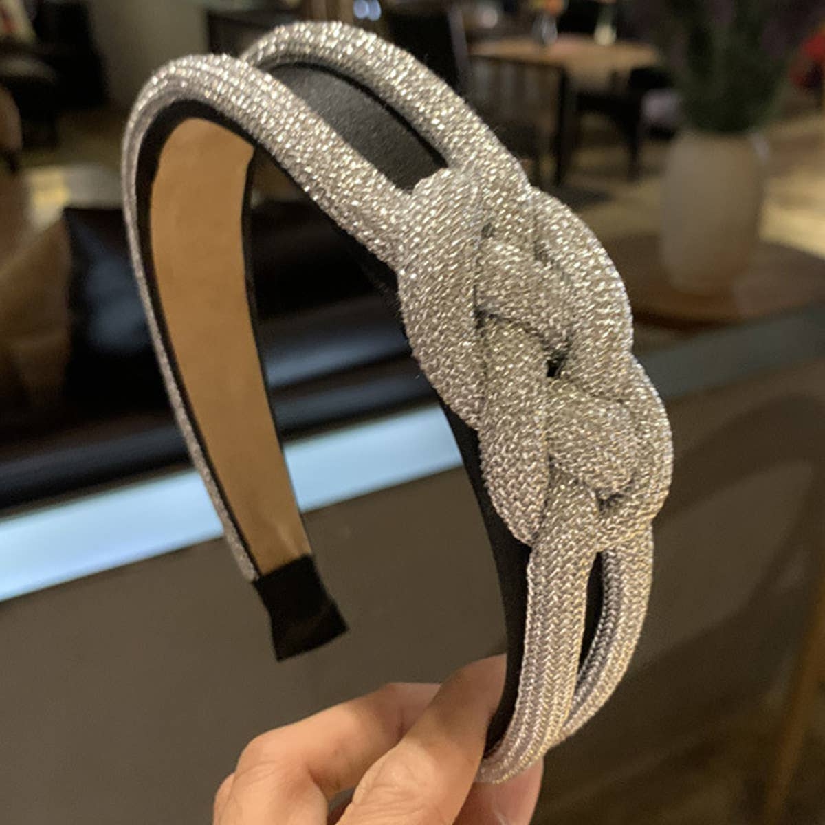 GLITTER KNOT DECOR GLAMOROUS HEADBAND_CWAHA0197