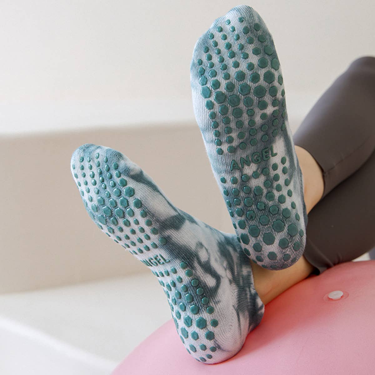 Women Yoga Anti-Slip Tie-Dyed Sports Socks_Cwms0245