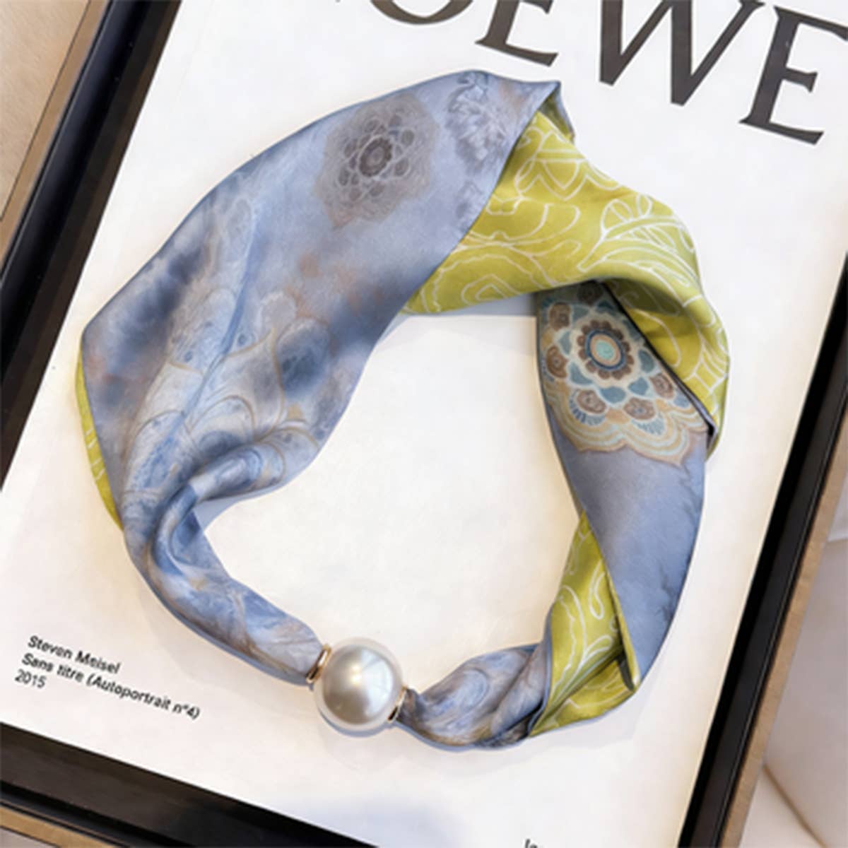 Pearl Magnetic Skinny Silk Neck Scarf_Cwasc03938