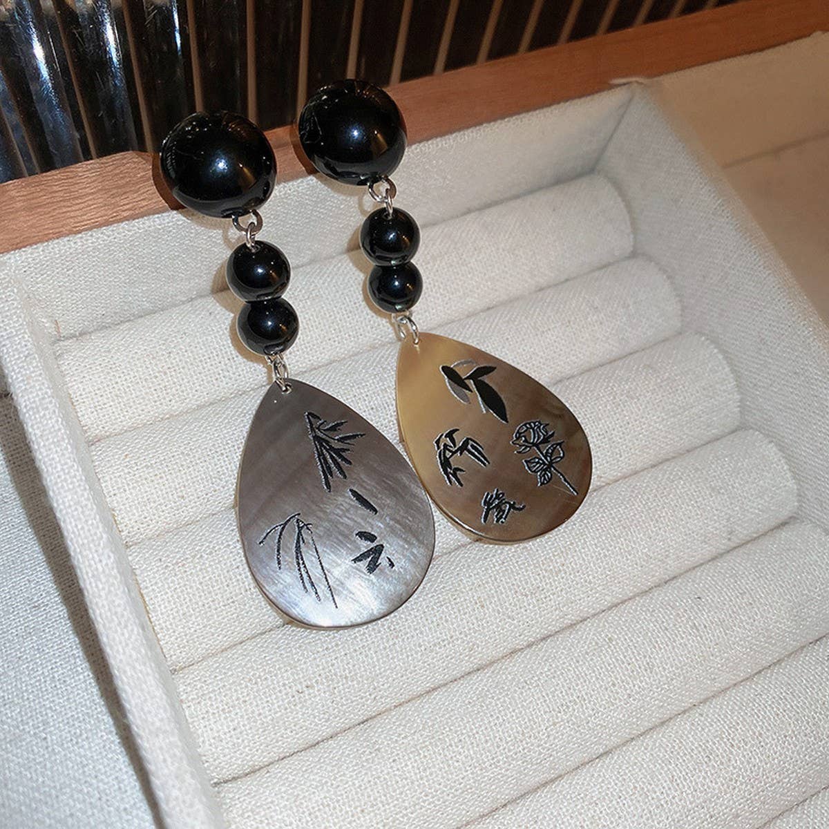 SILVER NEEDLE DROPS OIL LEAVES WATER DROPS EARRINGS_CWAJE205