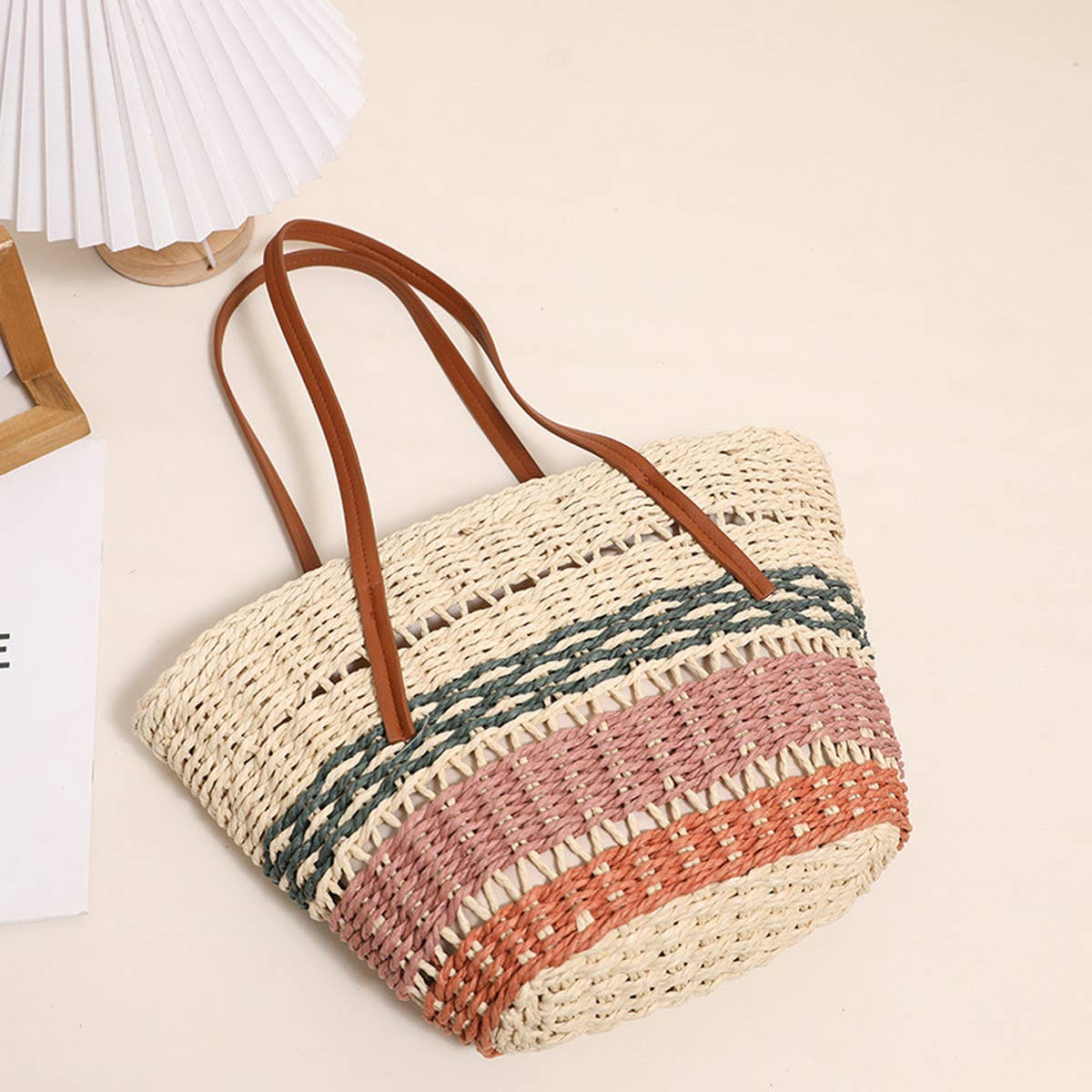 COLORFUL STRIPED SHOULDER STRAW BAG_CWAB1865