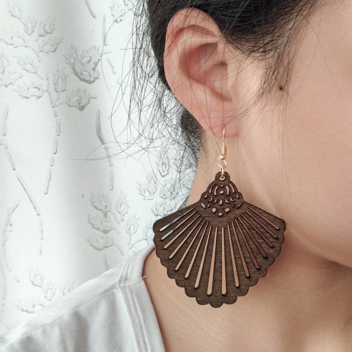 SIMPLE AND FASHIONABLE HOLLOW WATER DROP EARRINGS_CWAJE1572