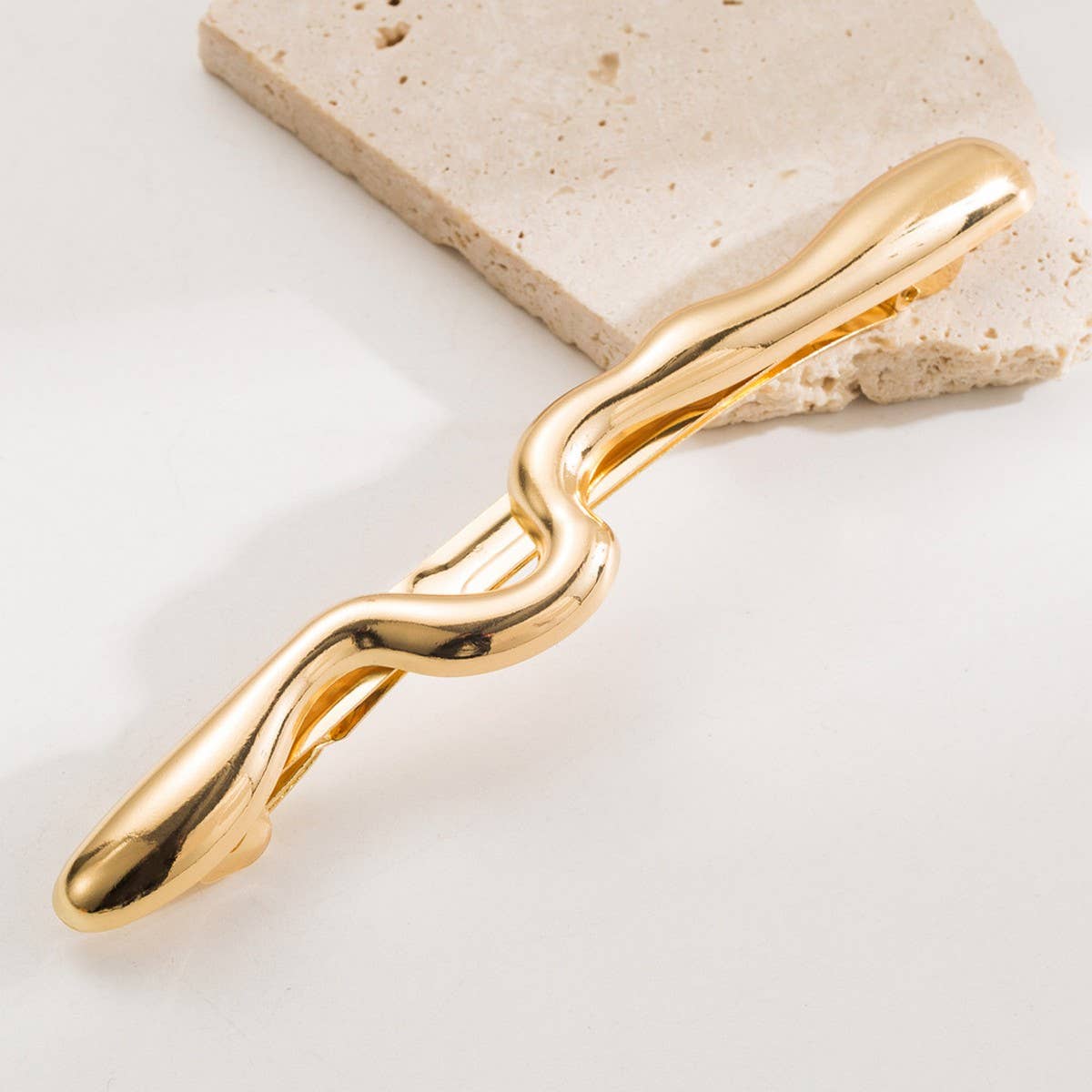 Wrinkled Metal Hair Clip Elegant Low Ponytail_Cwmm8539