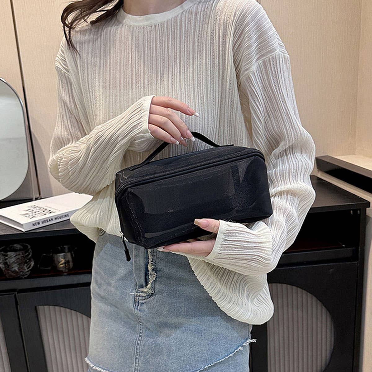 Large Capacity Simple Mesh Portable Cosmetic Bag_Cwab4465