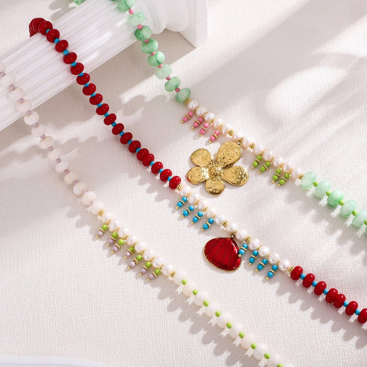 ELEGANT DYED STONE NECKLACE WITH PEARL TASSELS_CWMM8819