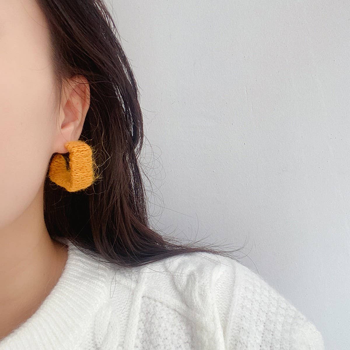 SOLID COLOR SQUARE PLUSH VERSATILE EARRINGS_CWAJE2192