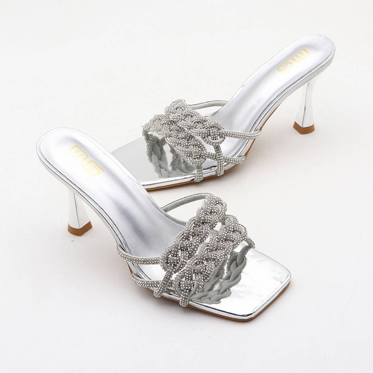 SIMPLE SOLID COLOR LARGE SIZE POINTED TOE SANDALS_CWSHS0581