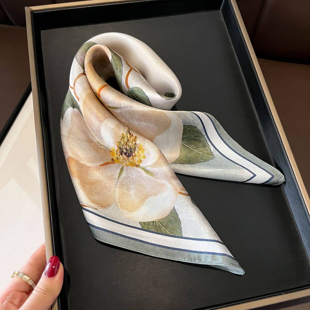 FLORAL SCARF 100 MULBERRY SILK FALL WINTER WRAP_CWASC0546