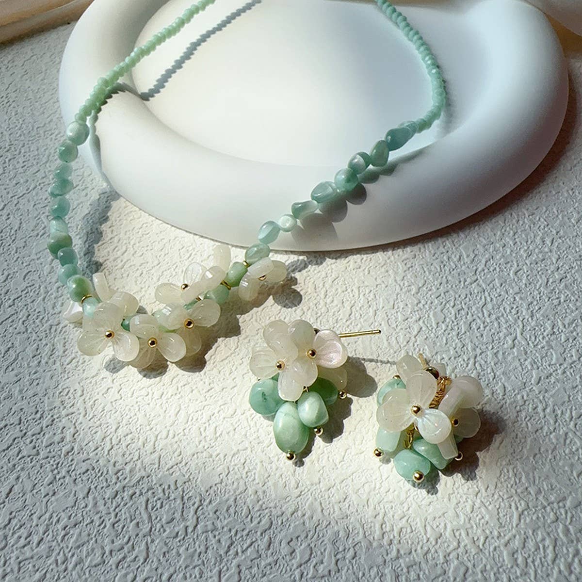 EARRINGS AND MINT HERB NECKLACE SET_CWAJE1708