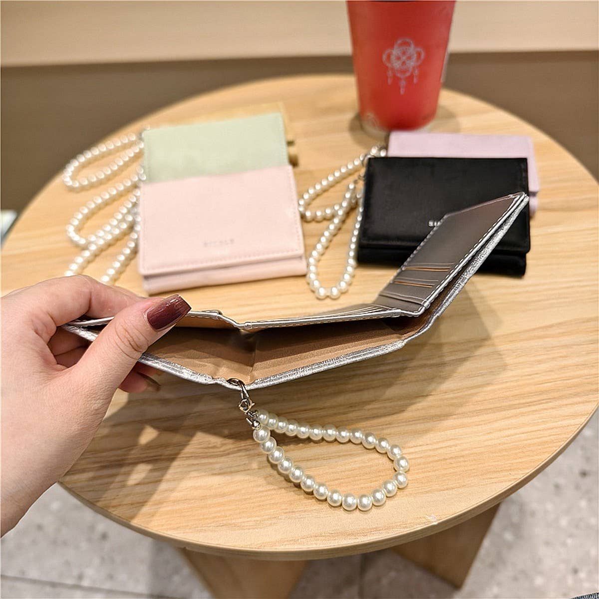 Velvet Pearl Letter Trifold Mini Wallet_Cwab06211