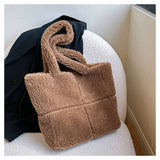 FLUFFY LAMB FUR TOTE BAG LARGE SHOULDER PURSE_CUAB00532