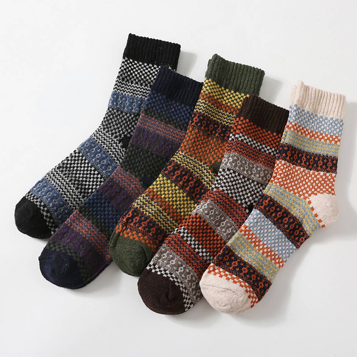 5 PAIRS OF MEN WINTER THICK WARM MID TUBE SOCKS_CWMS0685