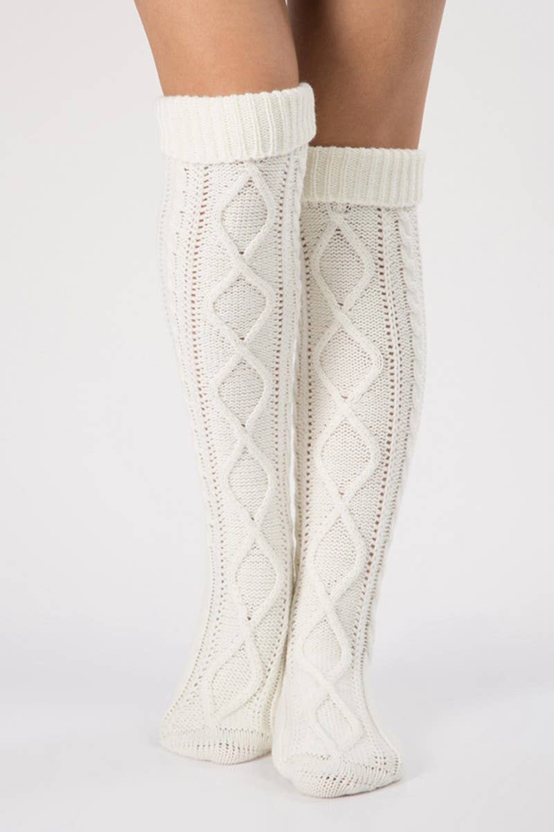 Cable Knit Socks_Cwms108