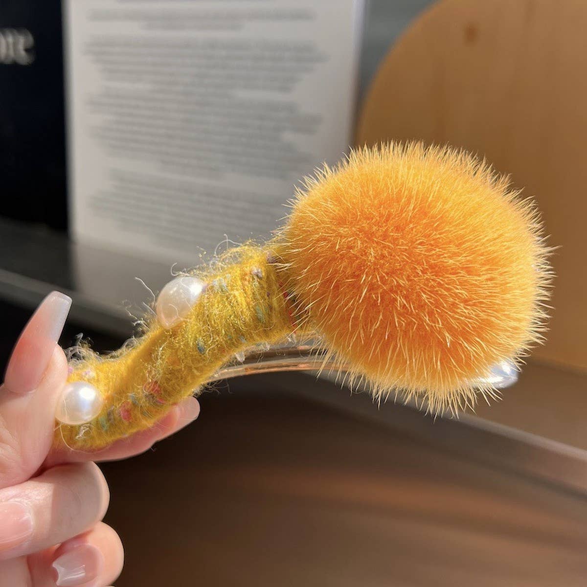 FUZZY MINK FUR BALL HAIR CLIP WINTER DUCKBILL PIN_CWMM2508