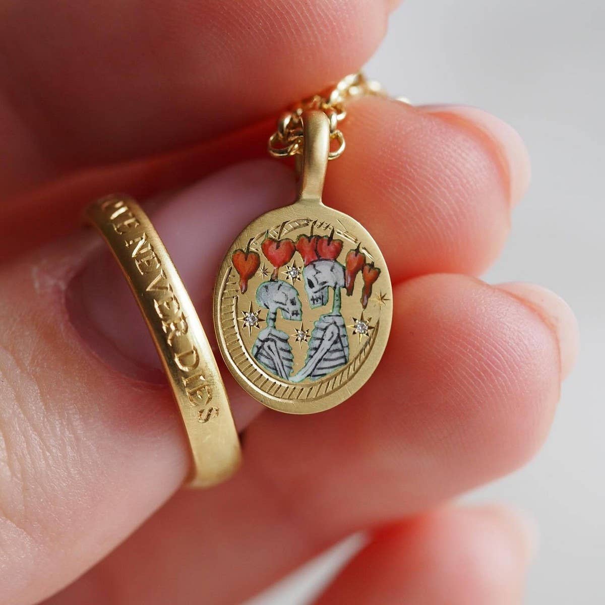 New Dog Stainless Steel Painted Necklace_Cwmm5700