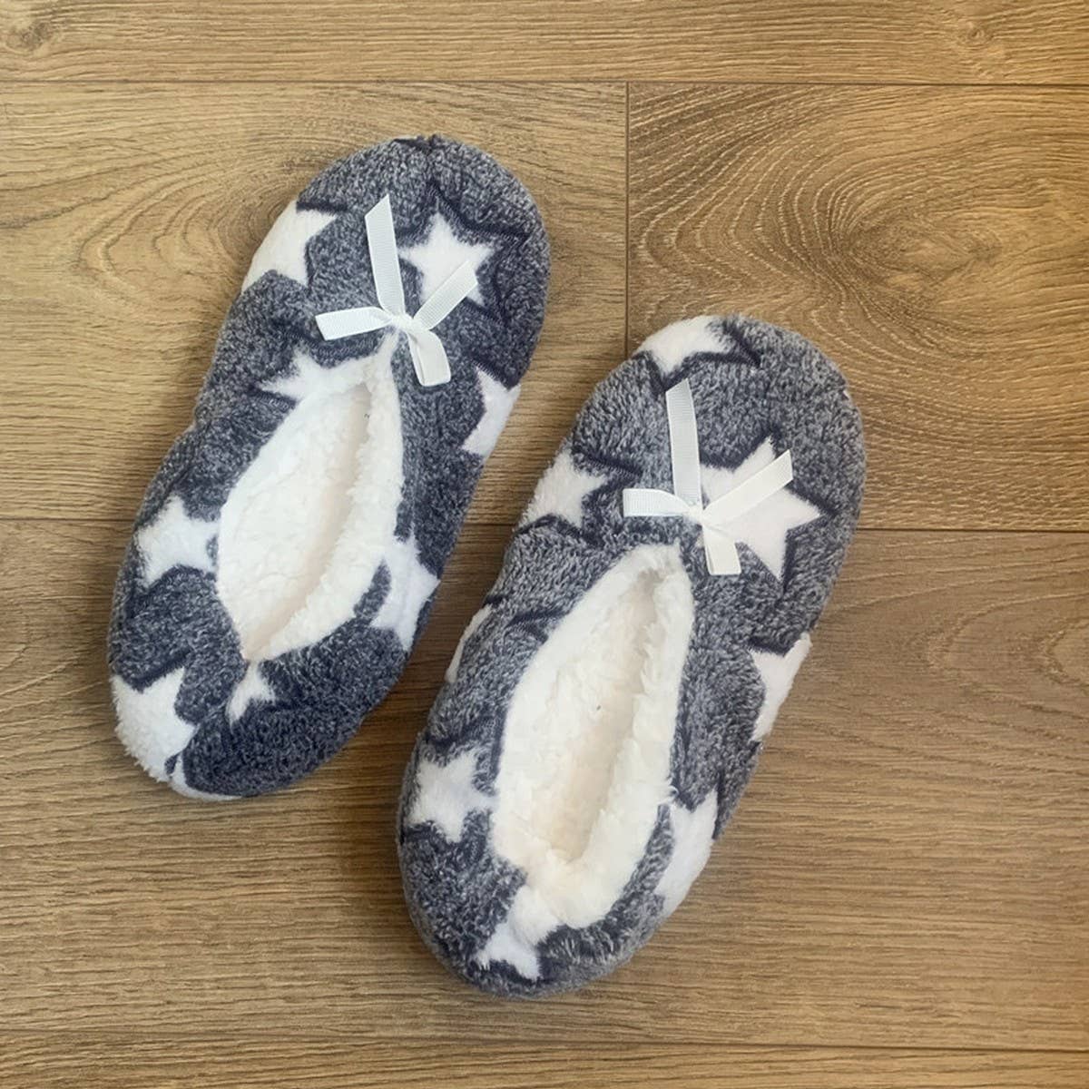 CORAL FLEECE PRINTED SOFT SOLED SOCKS SLIPPERS_CWMS1180