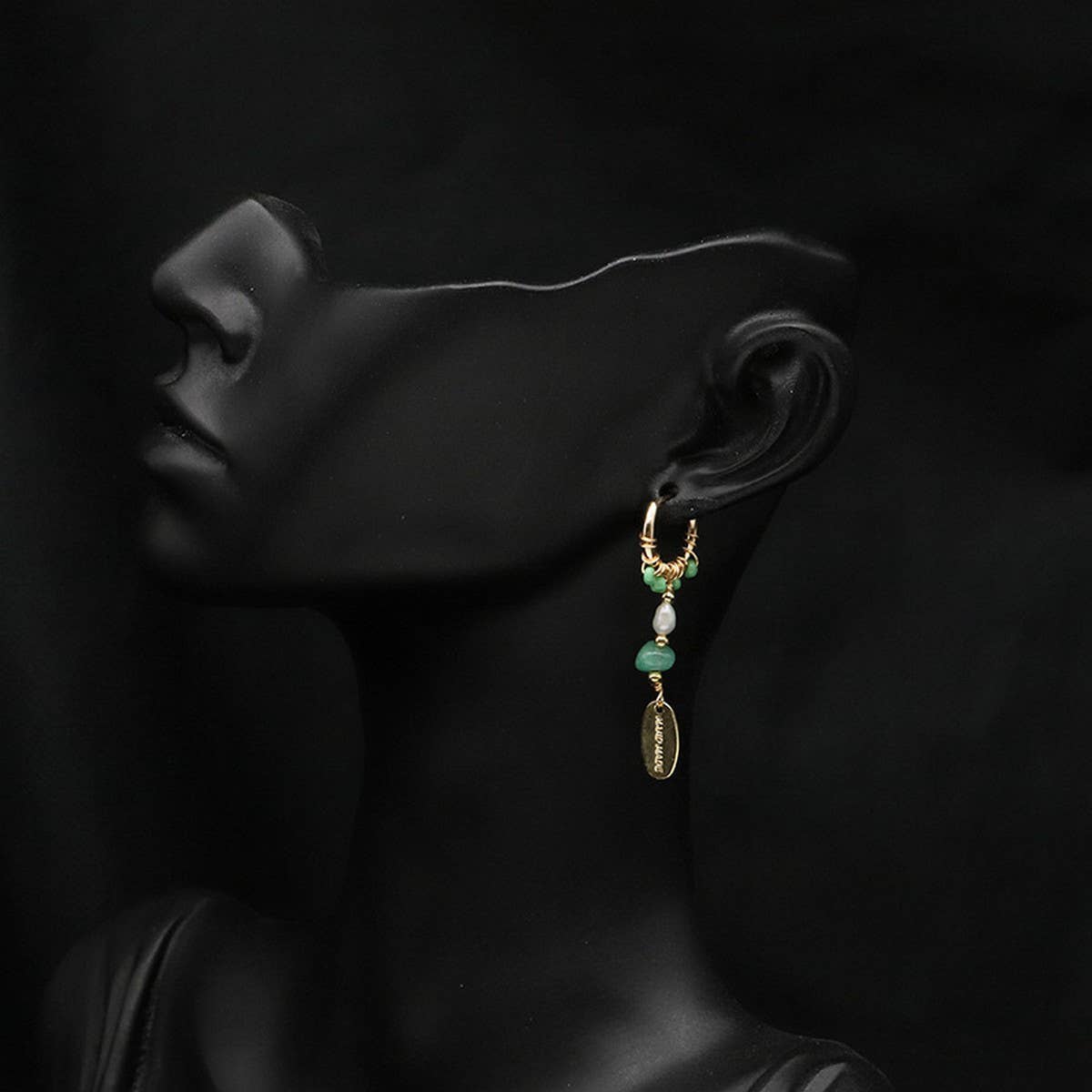 NEW HIGH END RETRO TEMPERAMENT LONG EARRINGS_CWAJE3822