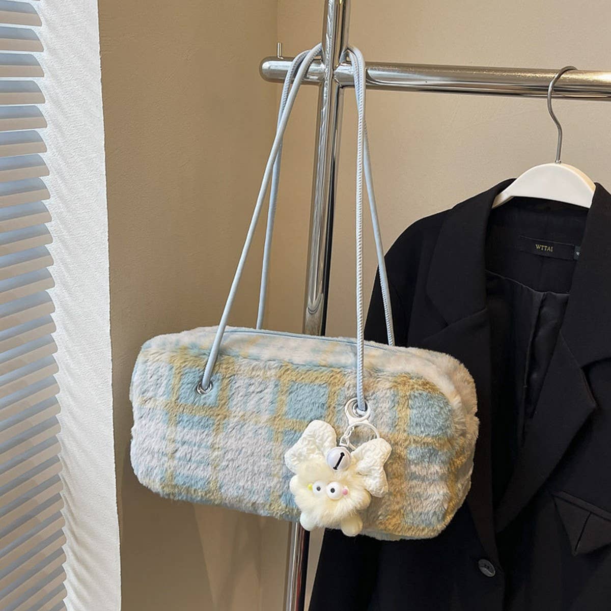 Winter Casual Woolen Plaid Shoulder Plush Bag_Cwab3941