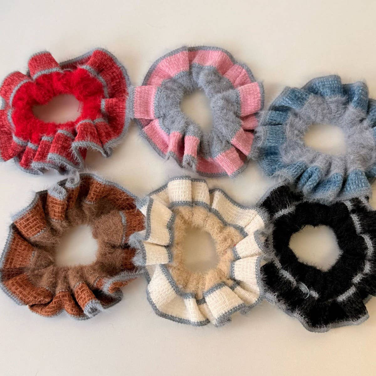 Knitted Fluffy Scrunchie Cozy Winter Hair Tie_Cwaha07874