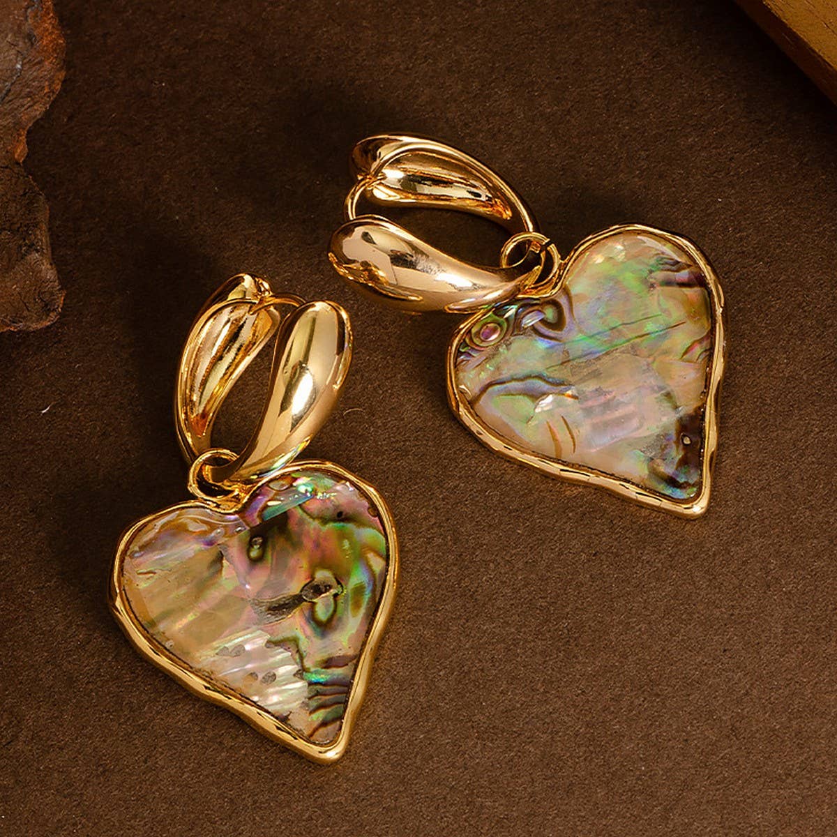 FASHIONABLE HEART ABALONE PENDANT EARRINGS_CWMM4345
