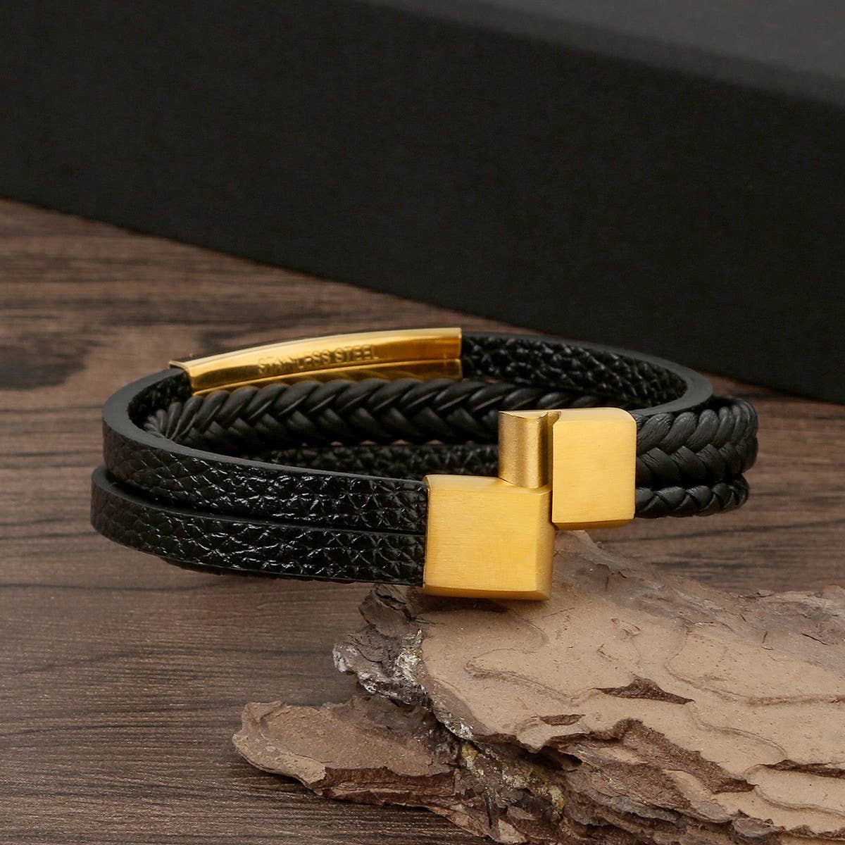 BRAIDED BRUSHED MAGNET CLASP BRACELET_CWAJE1513