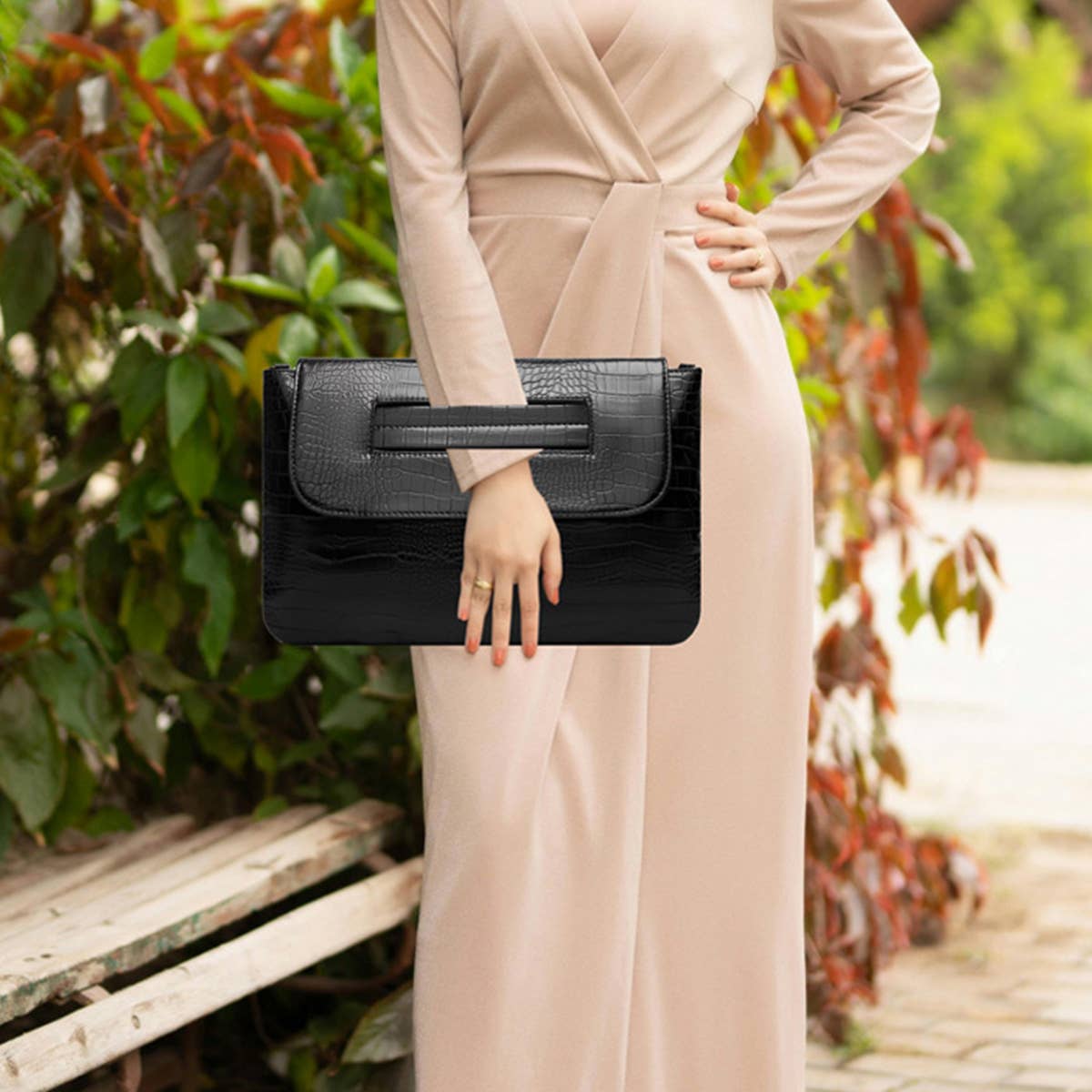 FASHIONABLE EUROPEAN AND AMERICAN RETRO CLUTCH BAG_CWAB2611