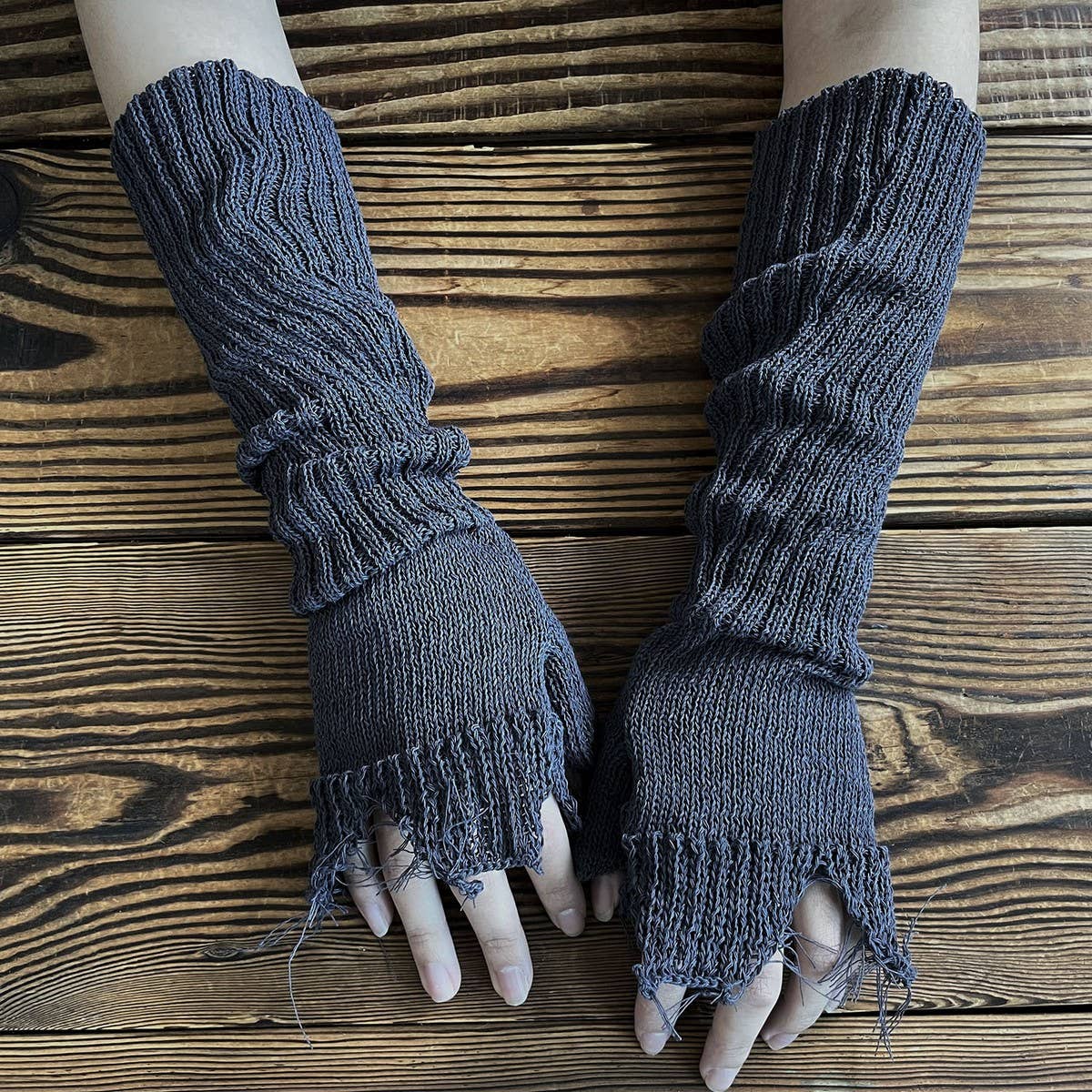MID LENGTH SOLID COLOR UNISEX GLOVES_CWMM1670