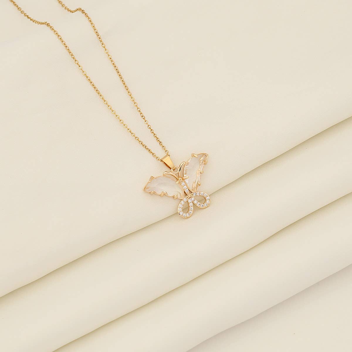 STYLISH VINTAGE ZIRCON BUTTERFLY NECKLACE_CWAHA0881