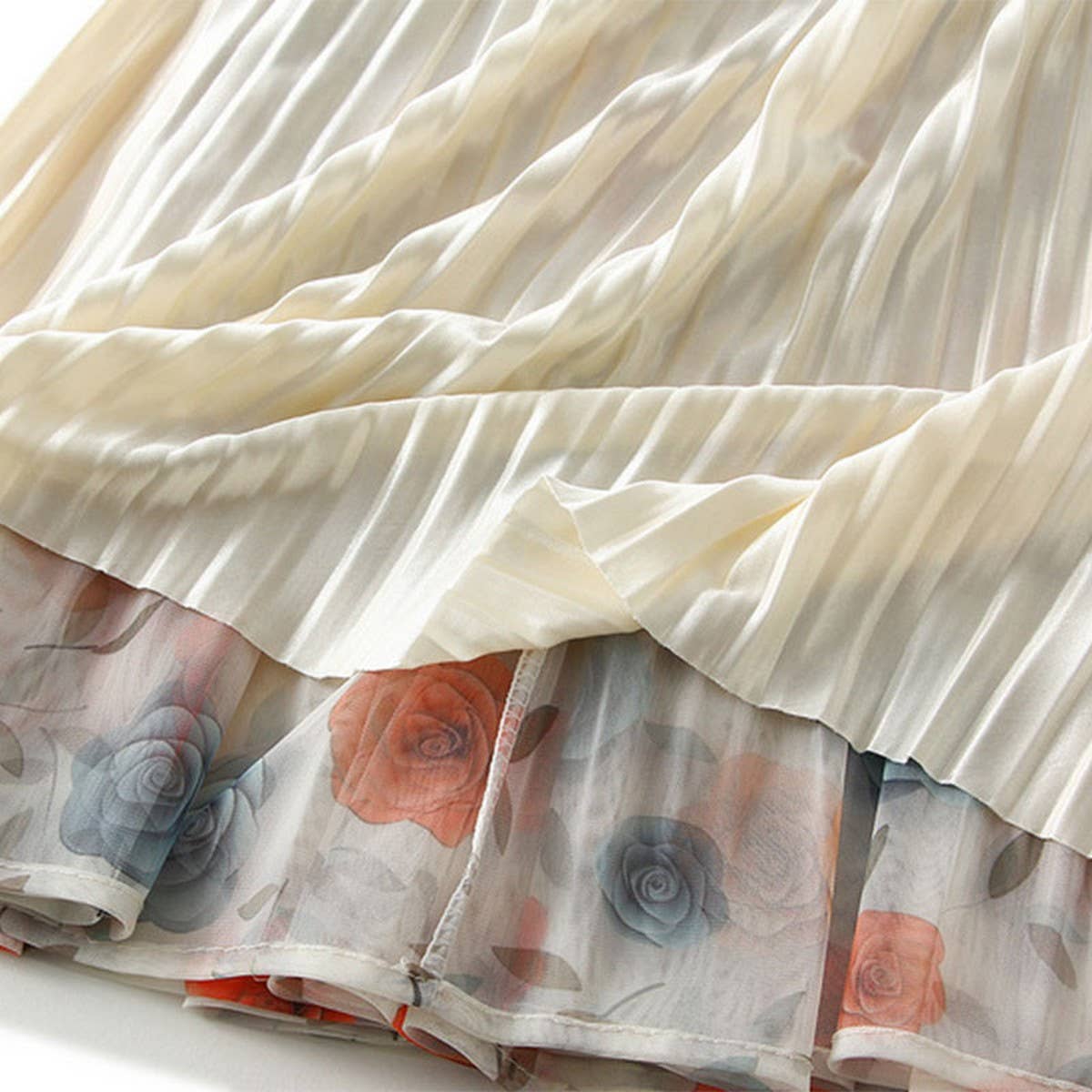 REVERSIBLE ROSE PRINT TULLE PLEATED MAXI SKIRT_CWBMS0358