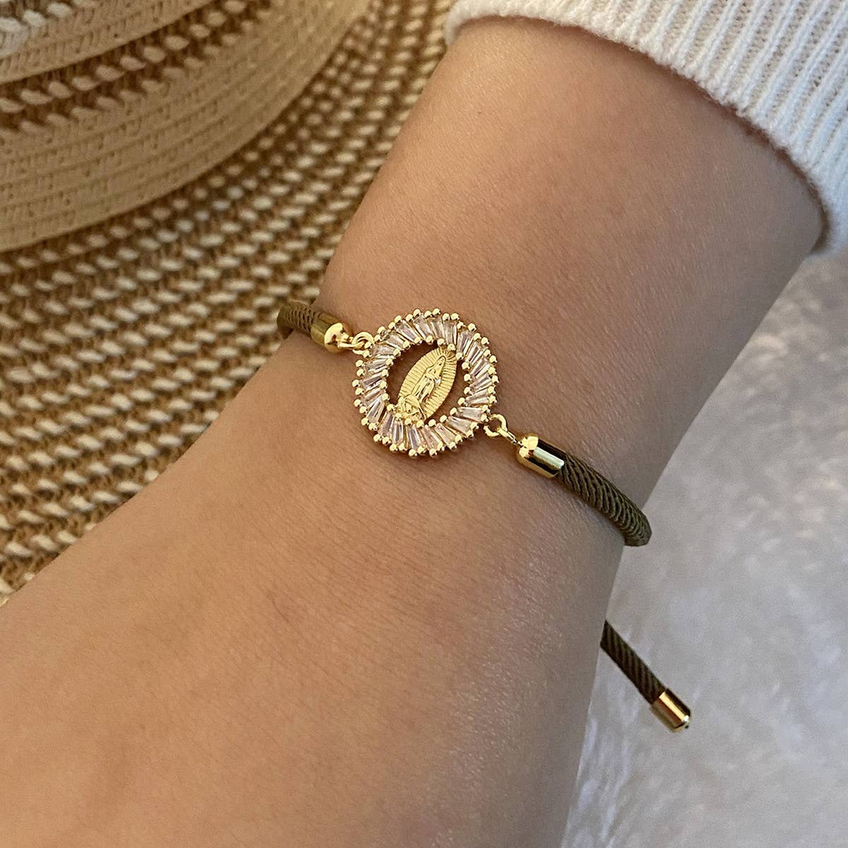 ADJUSTABLE COPPER MICRO EMBELLISHED BRACELET_CWAHA0887