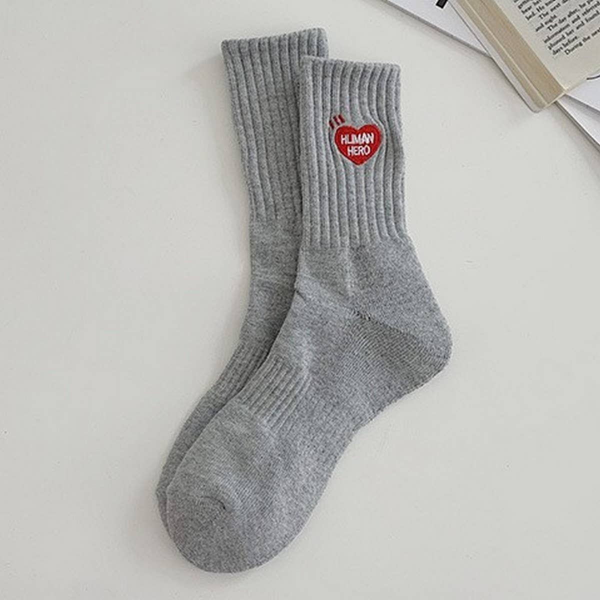 AUTUMN AND WINTER EMBROIDERED POLAR BEAR SOCKS_CWMS1052