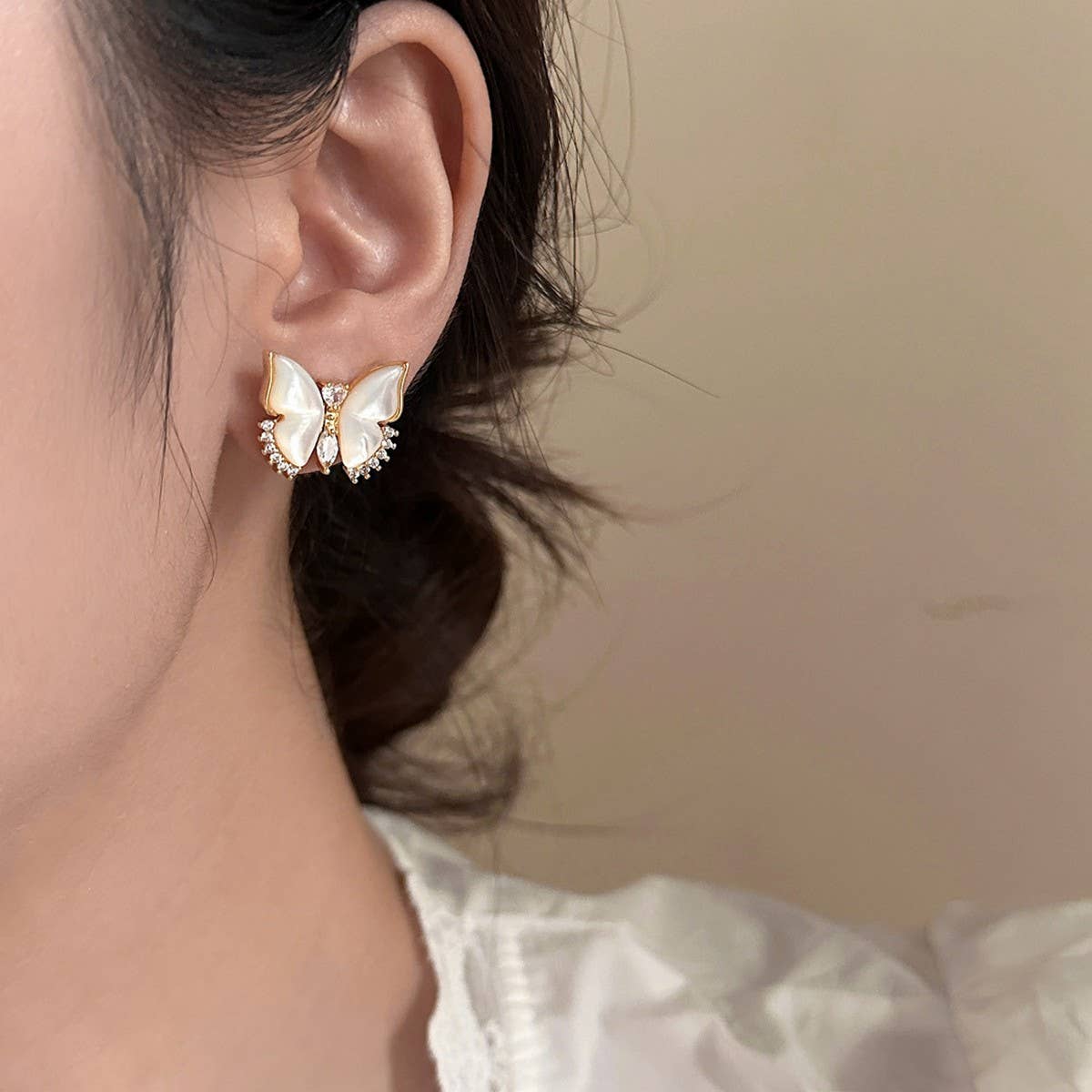 White Mother-Of-Pearl Zirconia Butterfly Earrings