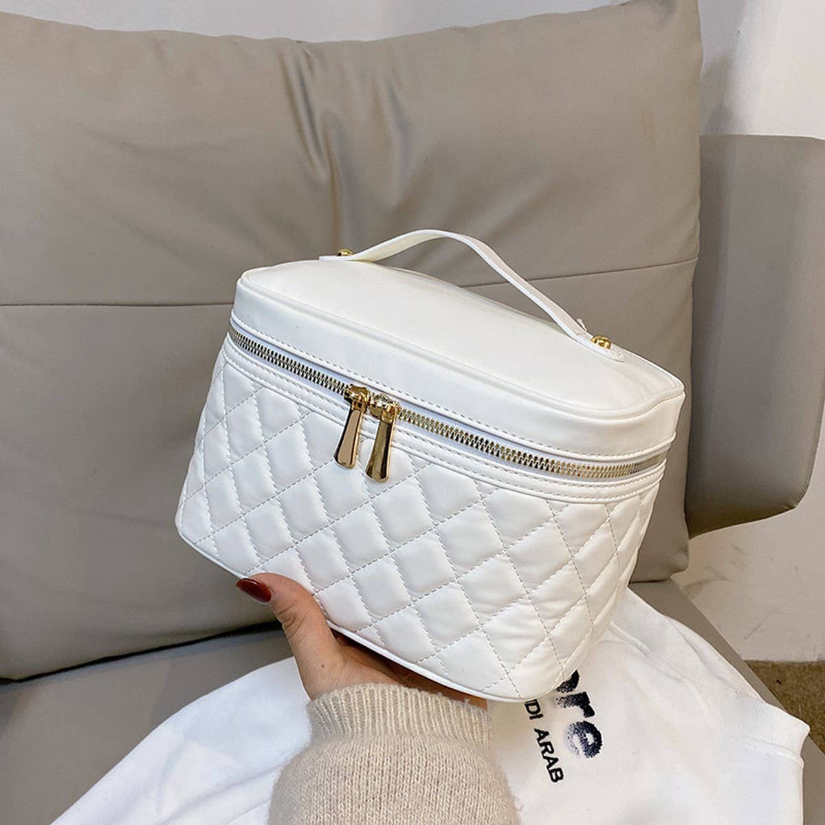 NEW DIAMOND SHAPED LARGE CAPACITY COSMETIC BAG_CWAB4406