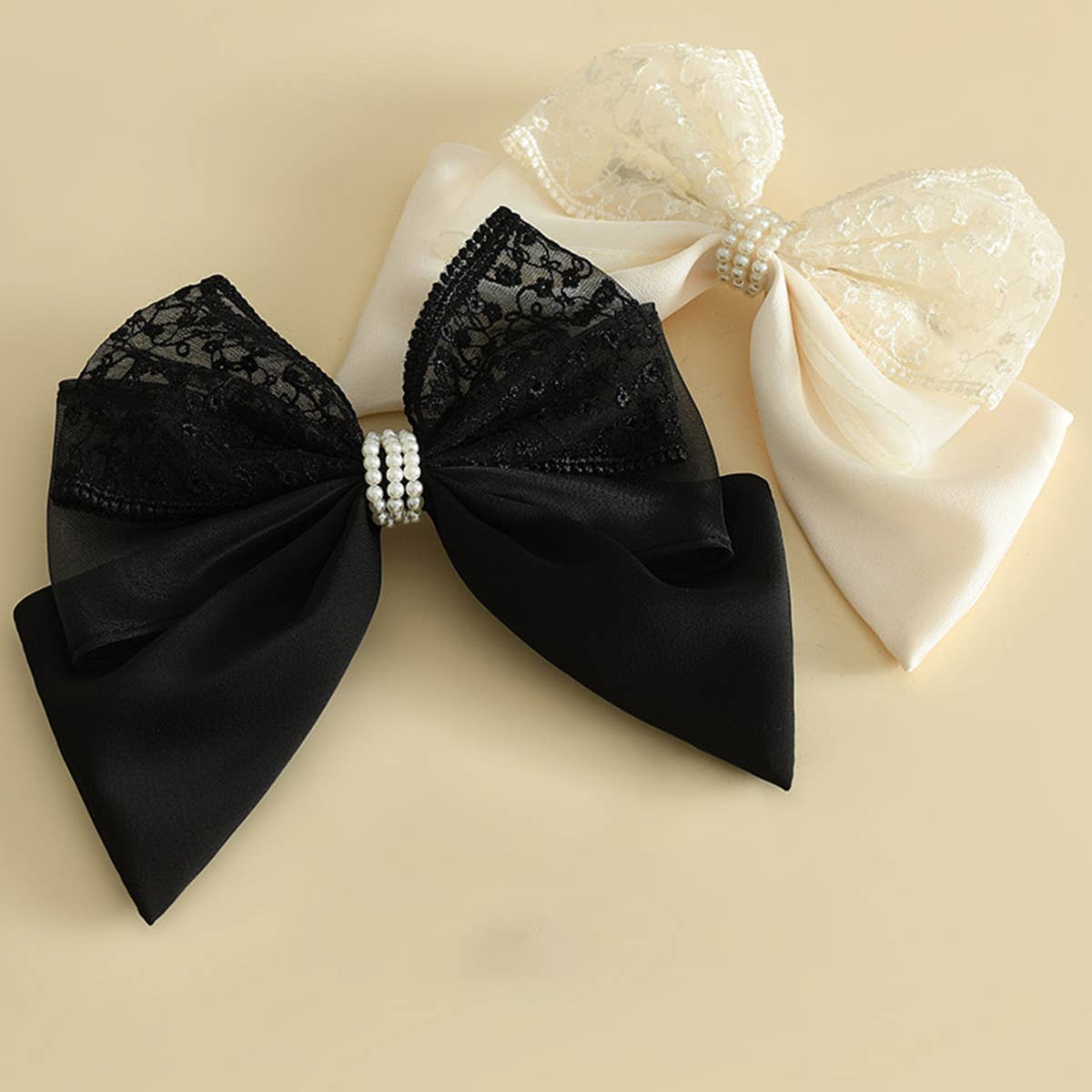 SMALL PEARL LACE BOW HAIRPIN_CWAHA1809