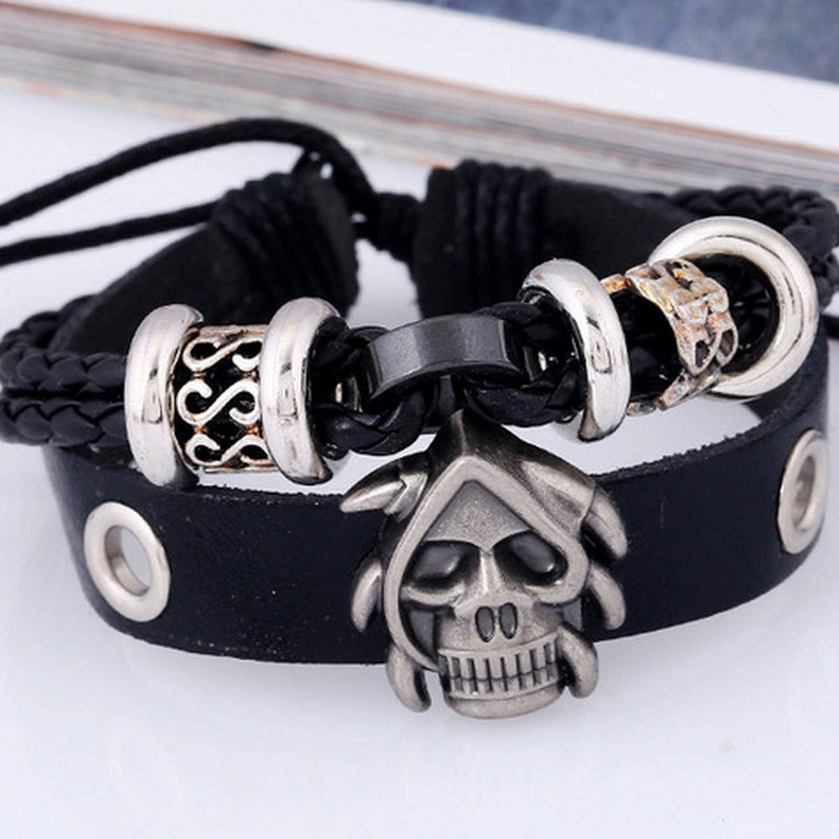 NEW BEADED SKULL BRAIDED LEATHER BRACELET_CWMM4519