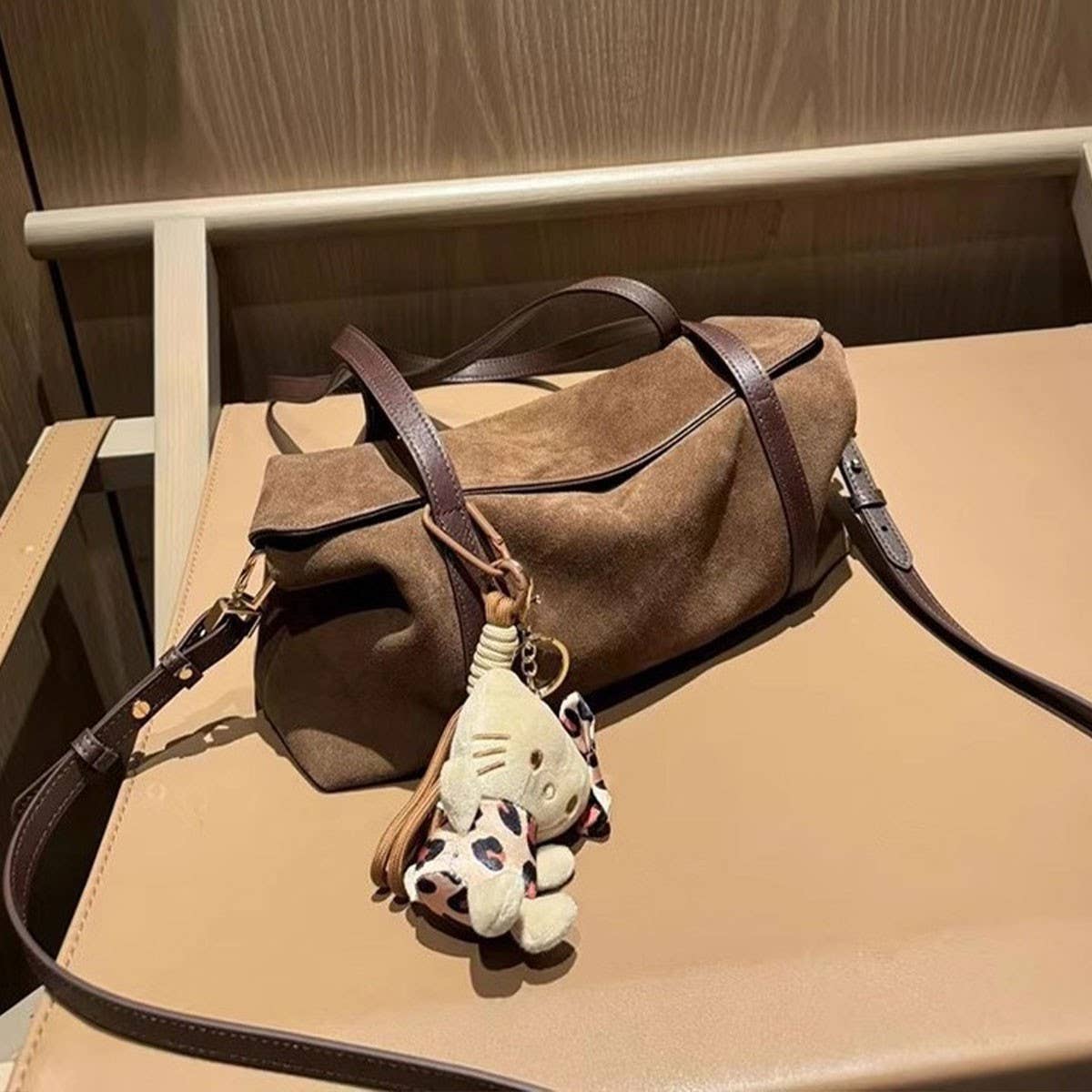 Suede And Matte Cowhide Simple Shoulder Bag_Cwab4120