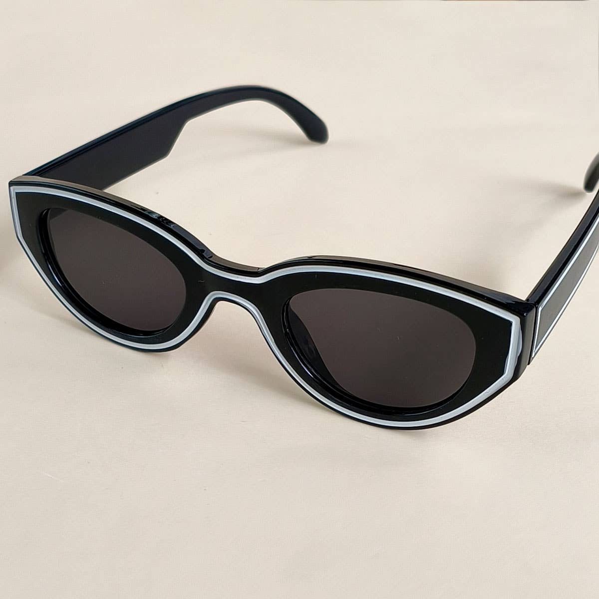 PAINTED CAT EYE SUNGLASSES_CWASG0420