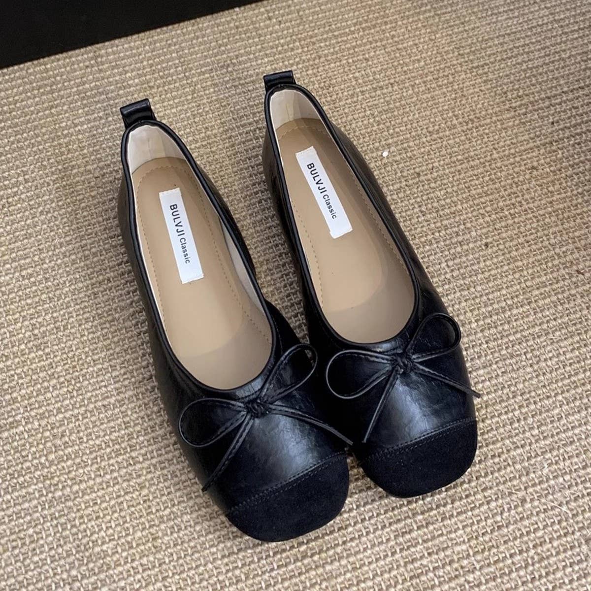 Vintage Bow Slip-On Round Toe Flat Shoes