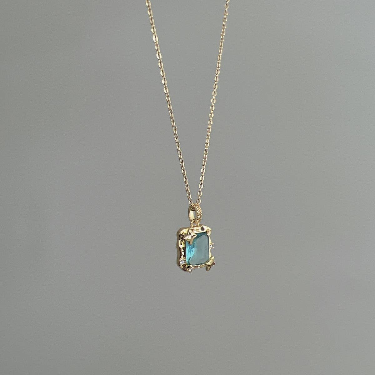 BLUE ZIRCON SQUARE STAR NECKLACE_CWAJE1254